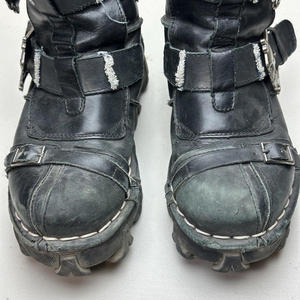 Used  Black Leather Skull & Bones Goth Biker Boots 1809-255 Size 7.5/Men's 9/WM - Picture 7 of 16